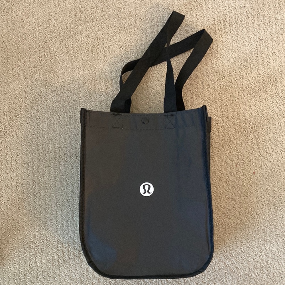 small lululemon bag